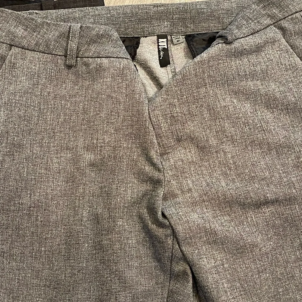 Women's Dress Pants Bundle - Banana Republic, KUT, JM Collection - Size 4/4P/4PS - Picture 4 of 8
